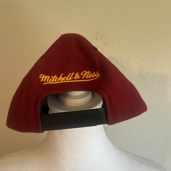 Red And Black Mitchell and Ness Cleveland Cavilers SnapBack Hat - Athleisure - Picture 3 of 9